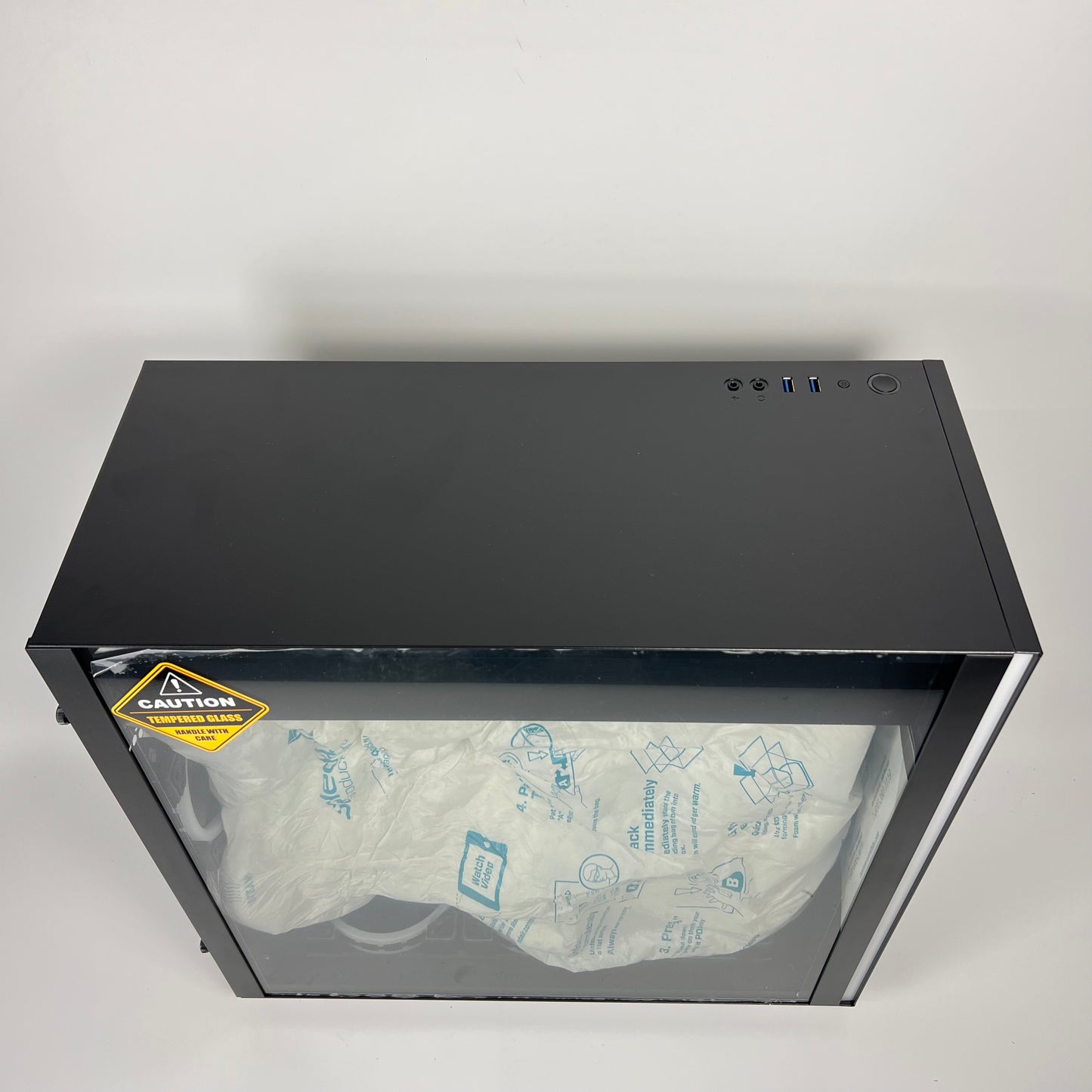 New ABS Gladiator ALI463 Ryzen 7 3700X 3.60GHz 16GB RAM 1TB SSD GeForce RTX 3070