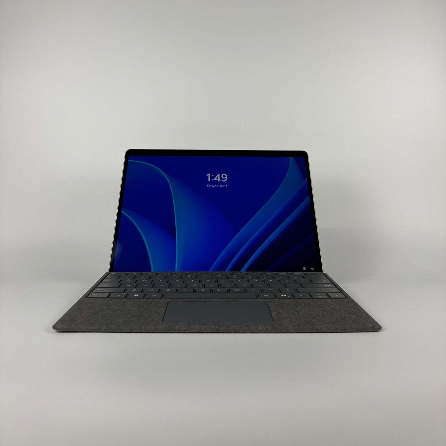 Microsoft Surface Pro 10 2077 13" Intel Core Ultra 5 165U 2.1GHz 16GB RAM 256GB