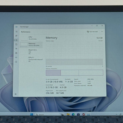 Microsoft Surface Pro 9 1997 13" Microsoft SQ3 3.00GHz 16GB RAM 512GB SSD