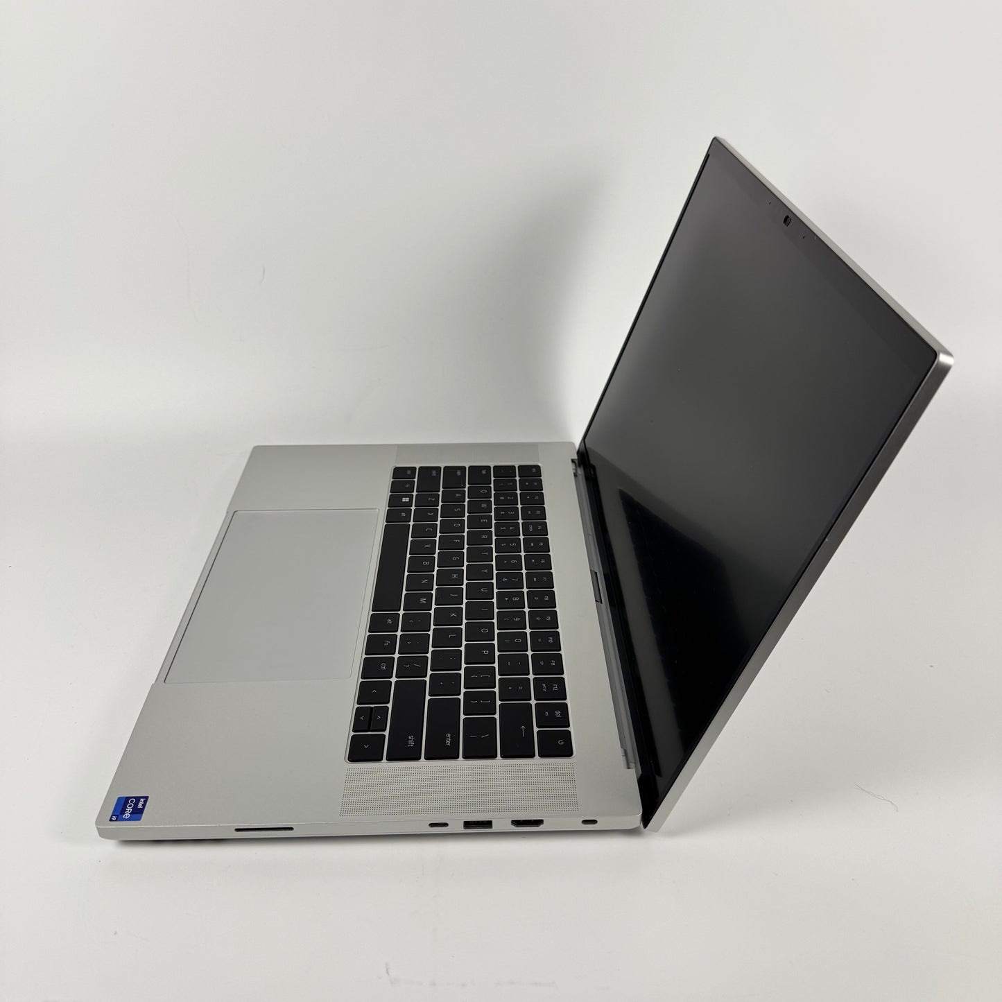 Razer Blade 16 RZ09-RZ090510 16" i9-14900HX 2.2GHz 32GB RAM 2TB SSD RTX 4080