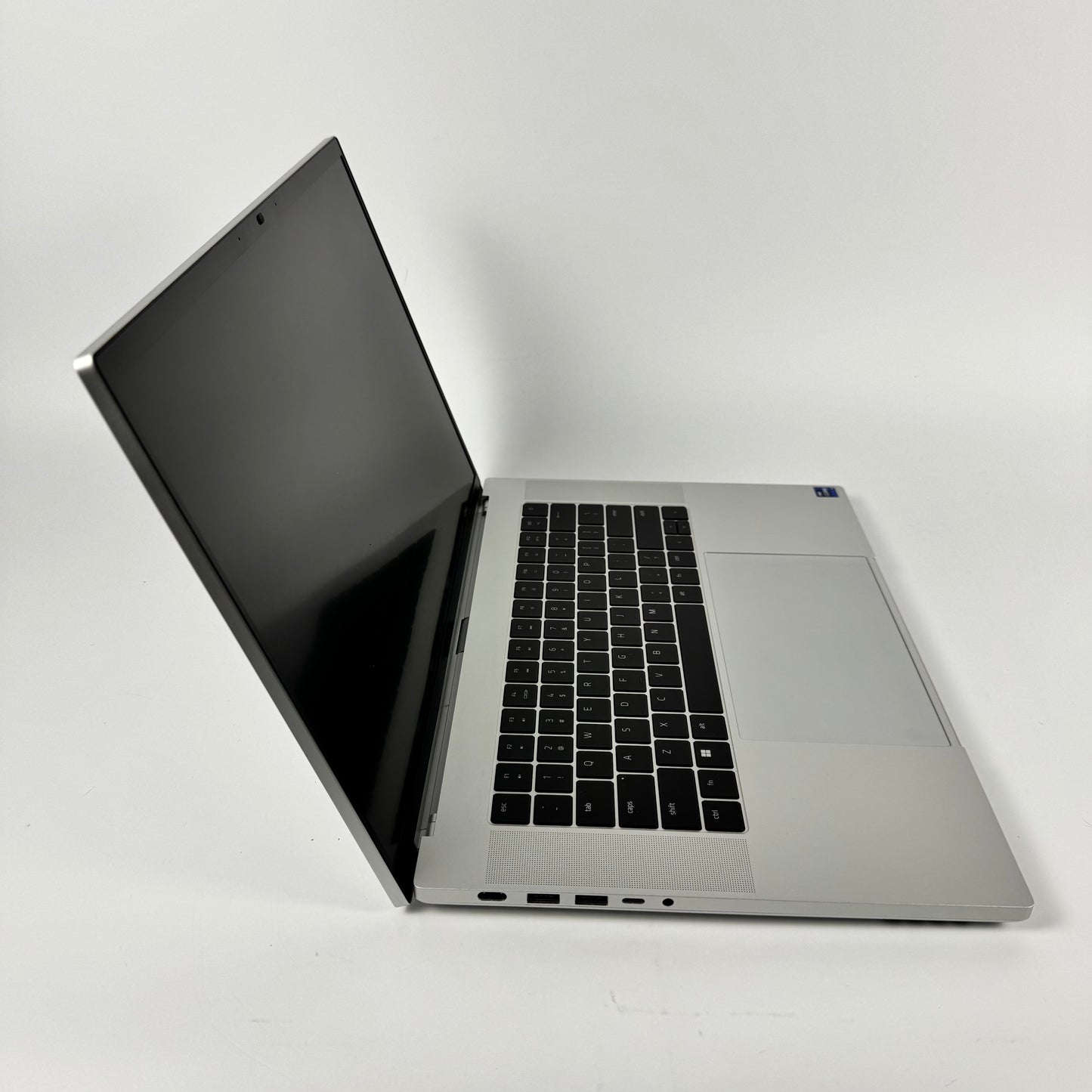 Razer Blade 16 RZ09-RZ090510 16" i9-14900HX 2.2GHz 32GB RAM 2TB SSD RTX 4080