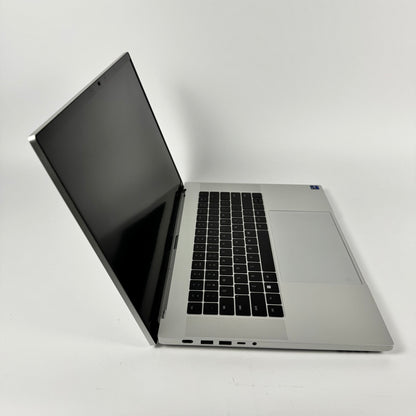 Razer Blade 16 RZ09-RZ090510 16" i9-14900HX 2.2GHz 32GB RAM 2TB SSD RTX 4080